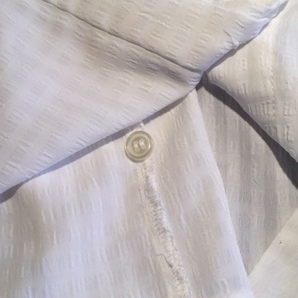 Bobbie Brooks casual button down blouse - Picture 3 of 6